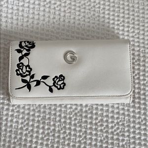 Guess wallet